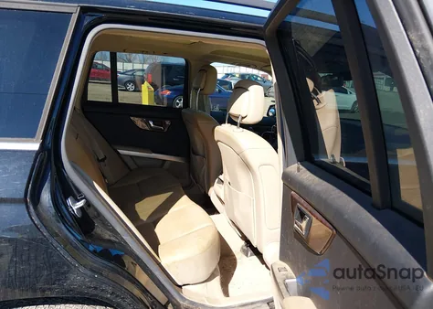 2011 Mercedes-Benz Glk 350 z USA, uszkodzony, nr VIN WDCGG5GB1BF650674